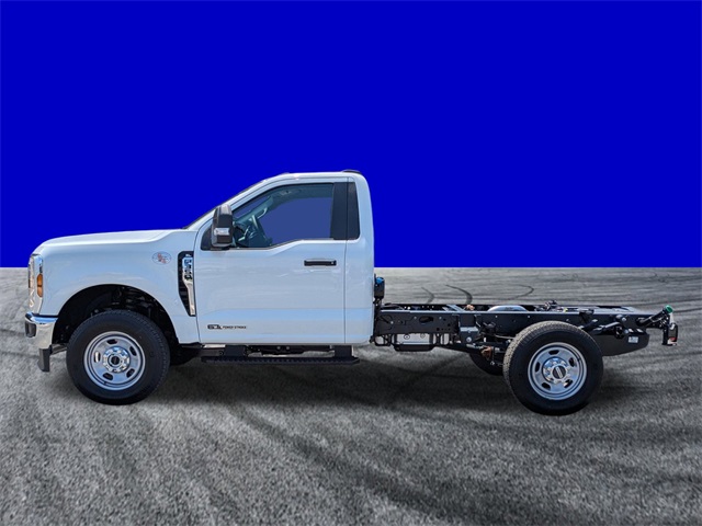 2026 Ford F-350 photo 5
