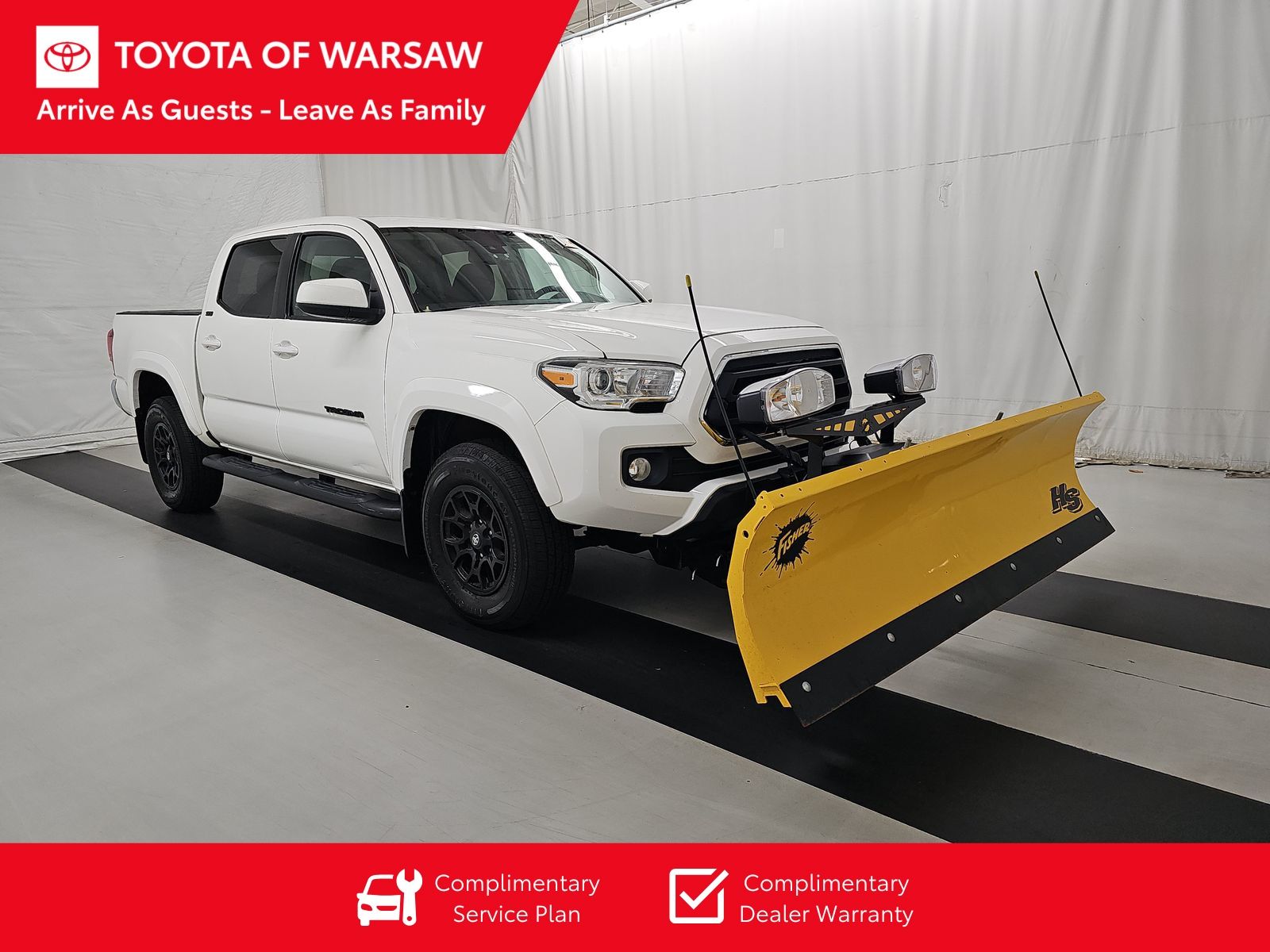 2022 Toyota Tacoma SR5's photo