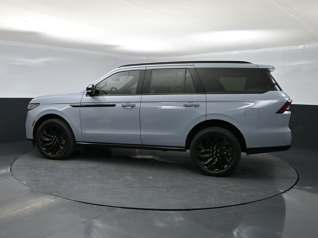 2025 Lincoln Navigator Reserve photo 4