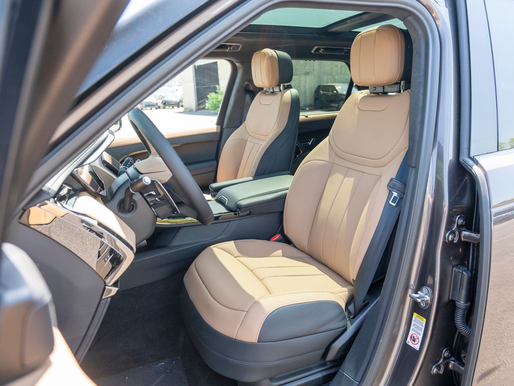 2025 Land Rover Range Rover Sport Autobiography photo 18