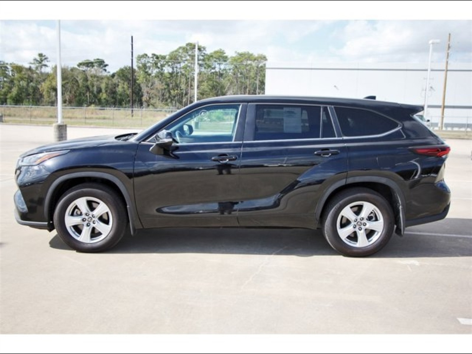 2024 Toyota Highlander LE Black at Robbins Nissan