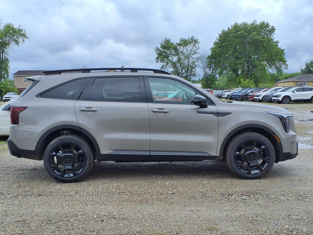 2025 Kia Sorento X-Line SX photo 2
