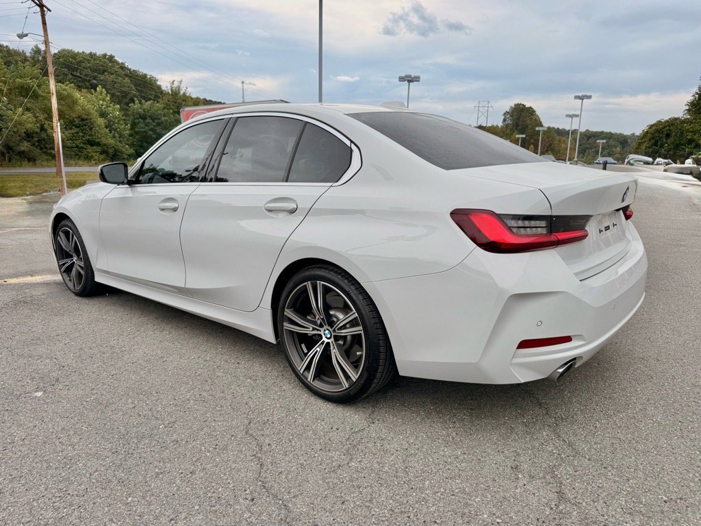 2024 Bmw 330i photo 3