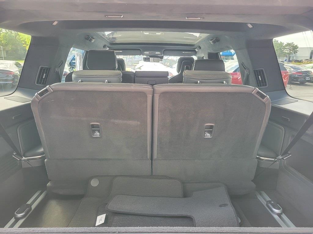 2025 RIVIAN R1S - Image 17