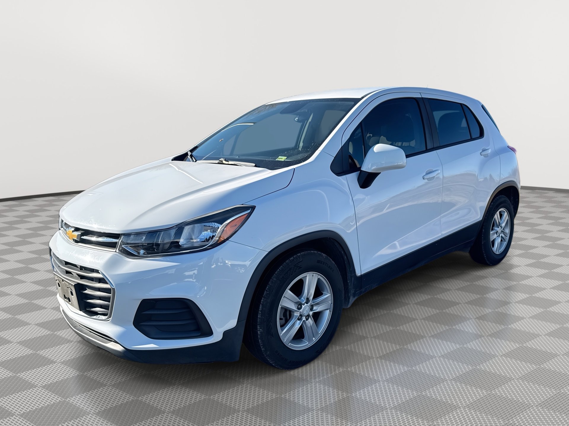 2020 Chevrolet Trax LS's photo