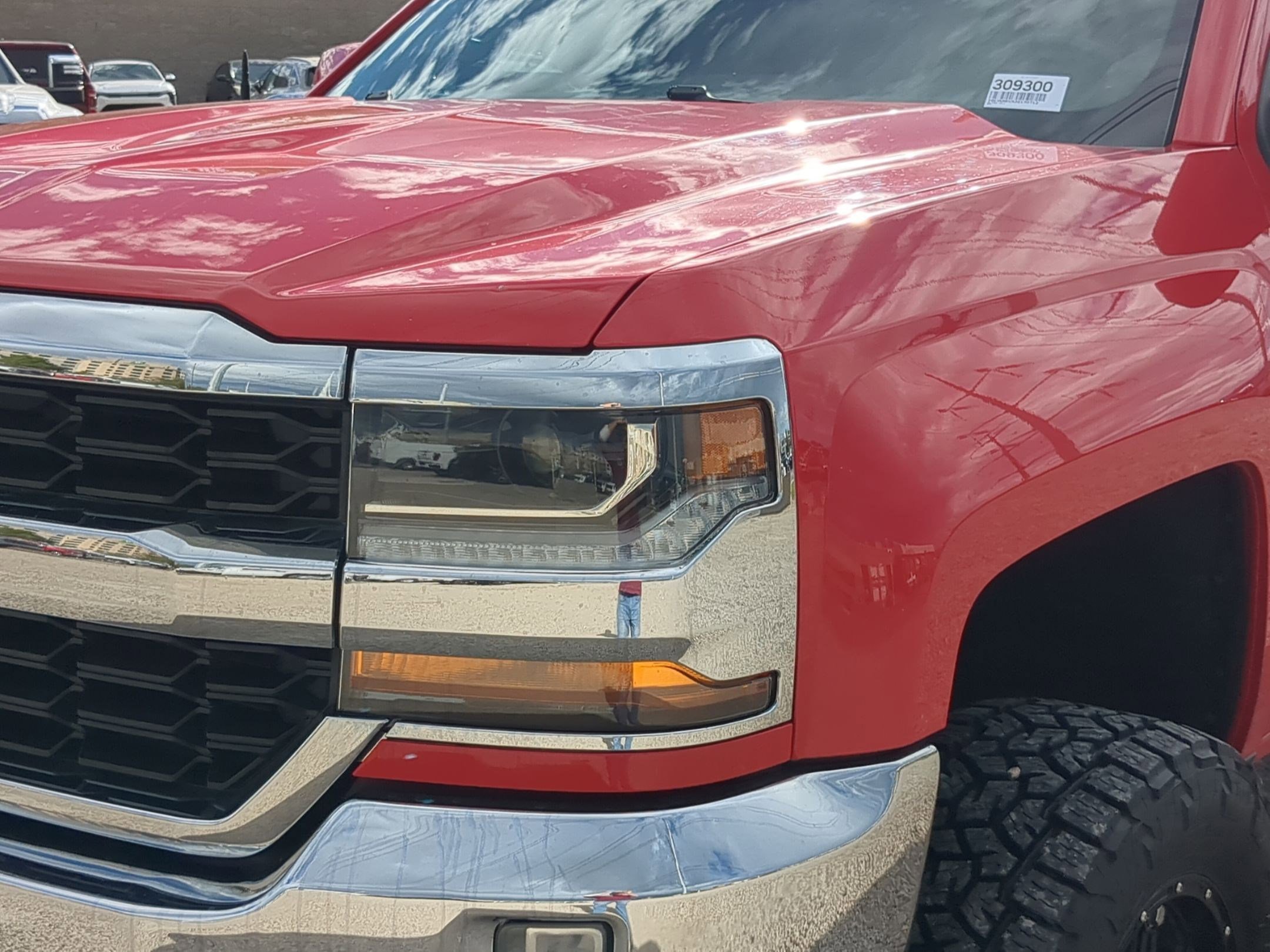 2018 Chevrolet Silverado 1500 LT photo 10