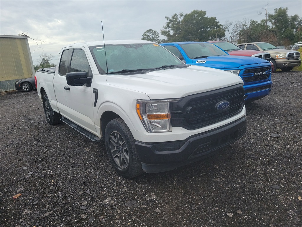 2022 Ford F-150 XL's photo