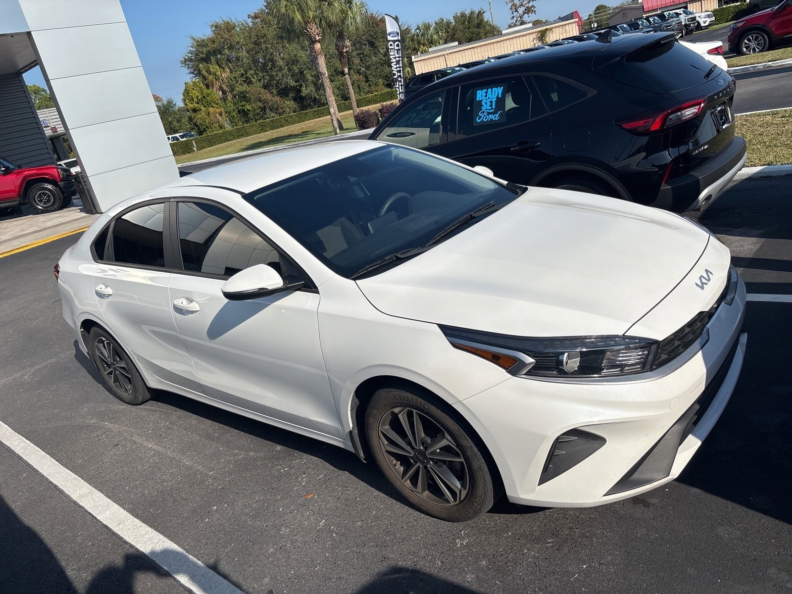 2023 Kia Forte LXS photo 3