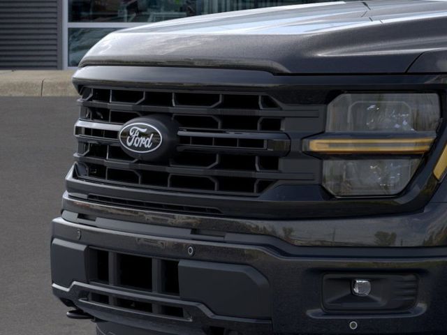 2025 Ford F-150 XLT photo 16