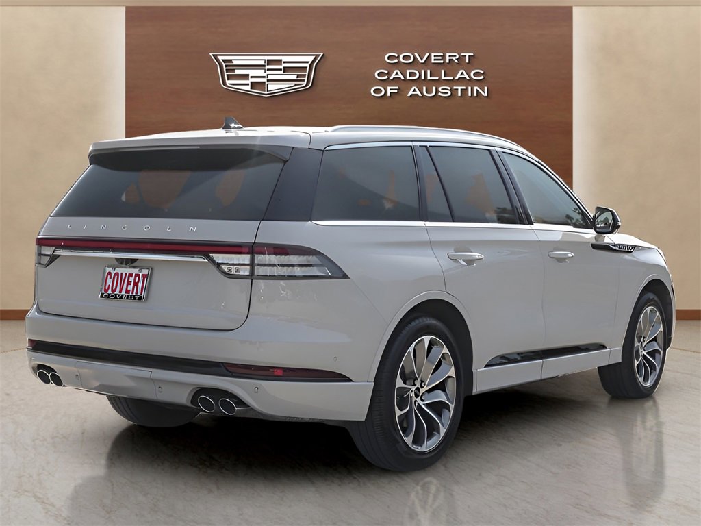 2023 Lincoln Aviator Grand Touring photo 4