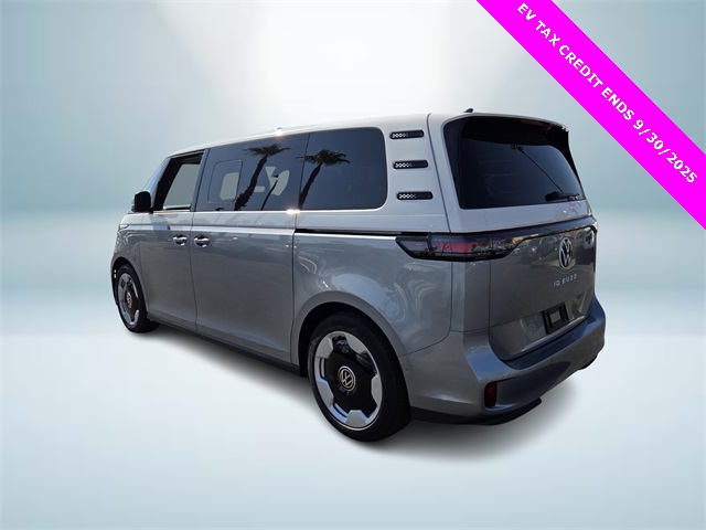 2025 Volkswagen ID. Buzz Pro Plus photo 3