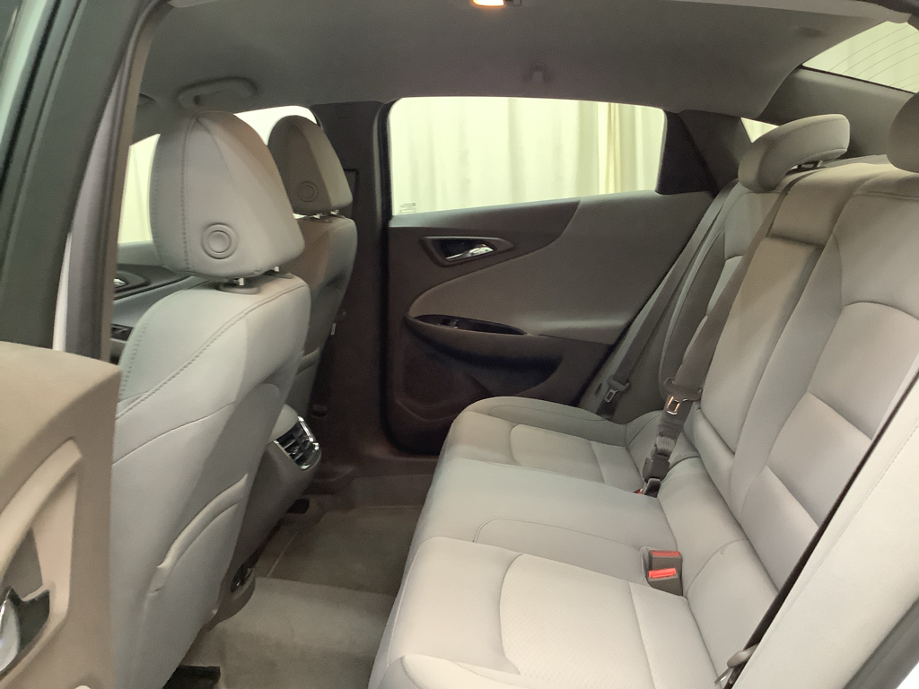 2018 Chevrolet Malibu 1LT photo 11