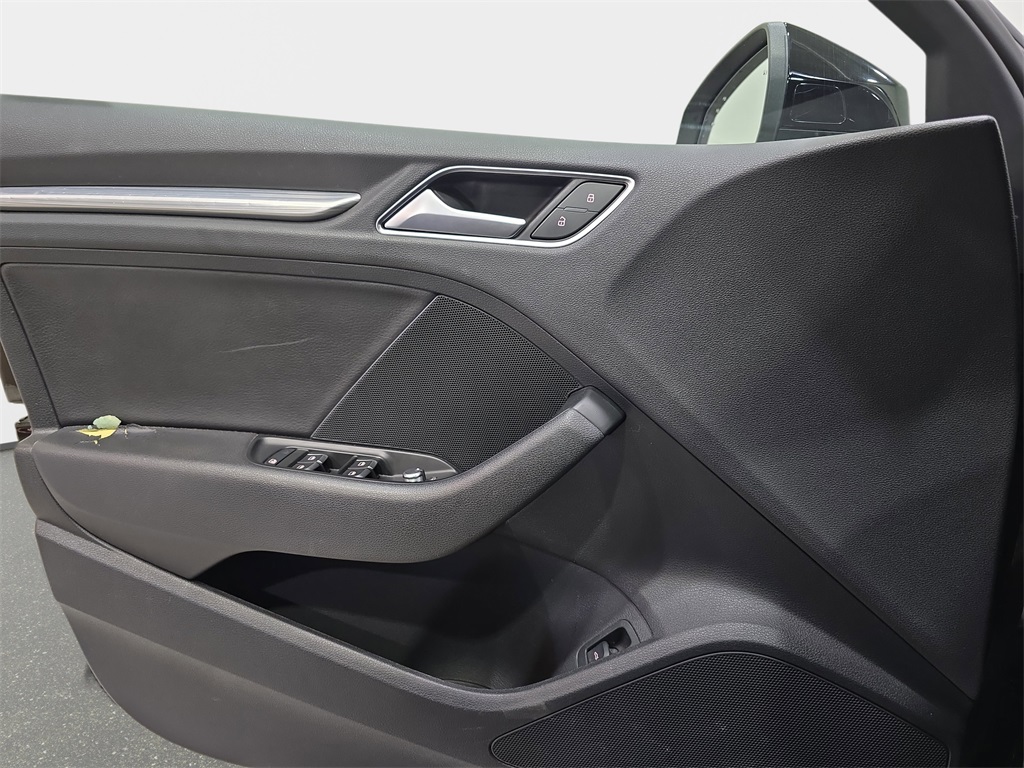 2015 Audi A3 2.0T Premium Plus photo 26