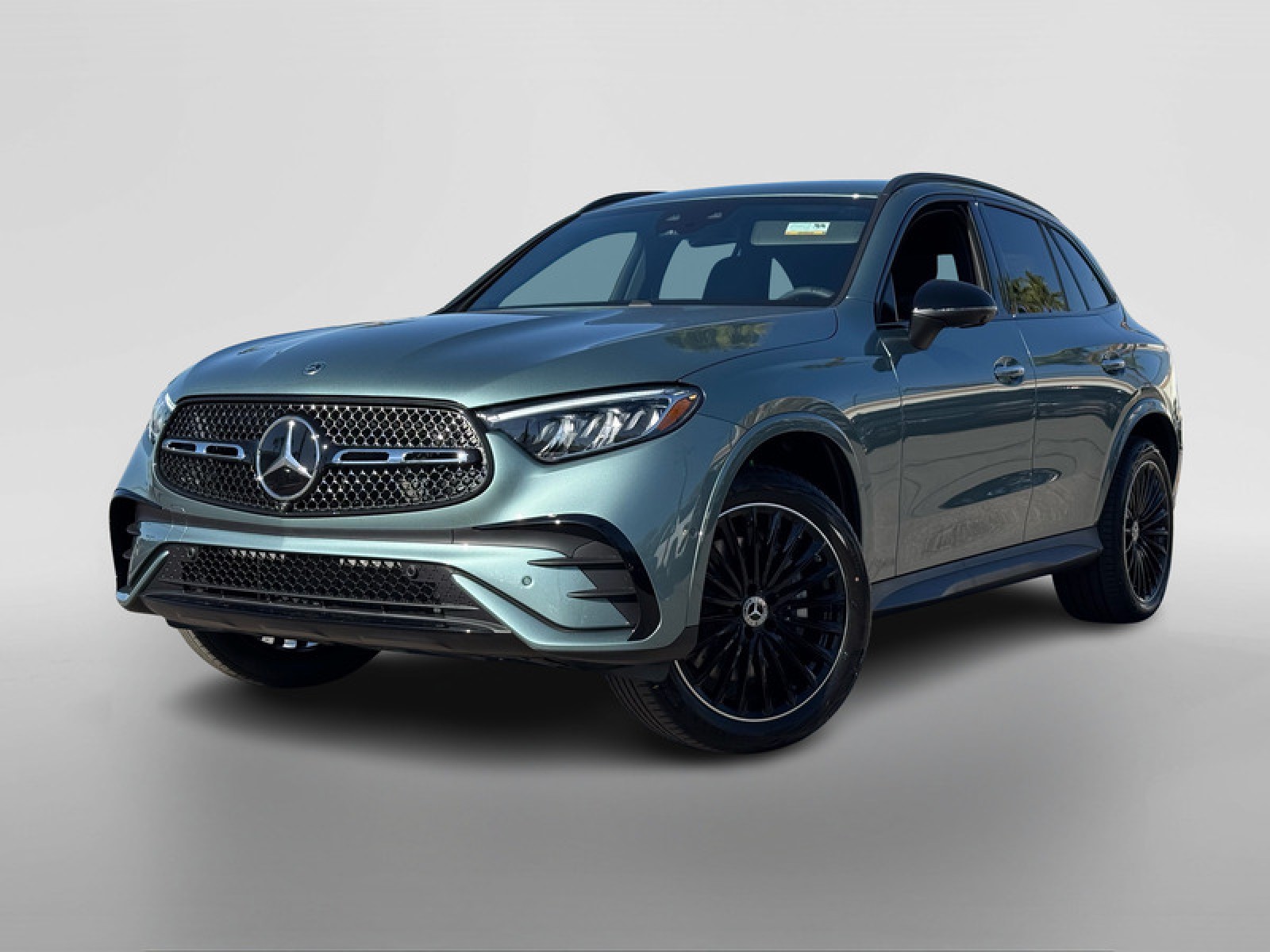 2026 Mercedes-Benz GLC Base's photo