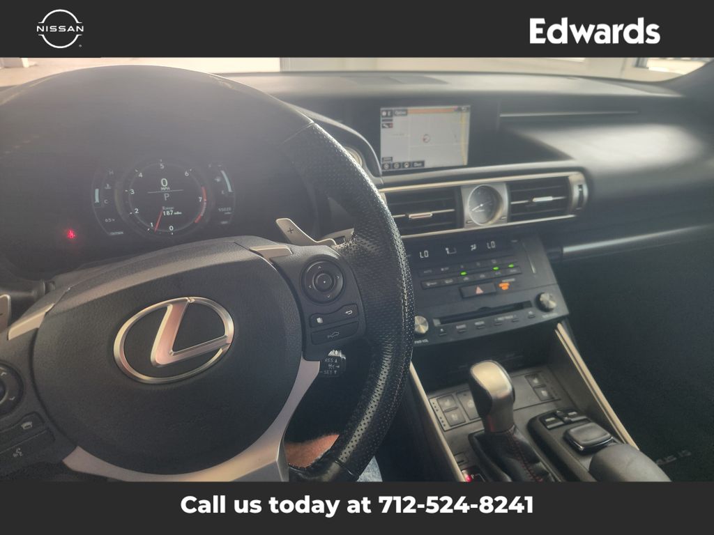 2016 Lexus IS 350 photo 17