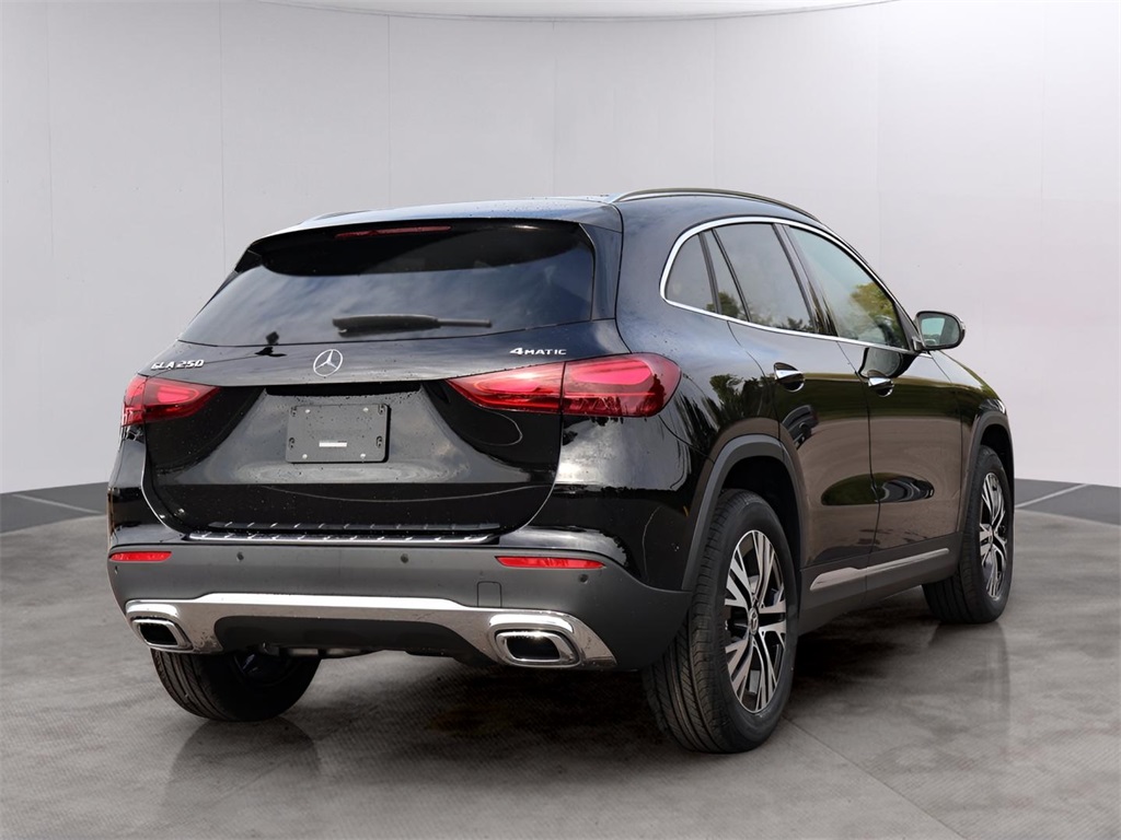 2026 Mercedes Benz GLA 250 4MATIC photo 4
