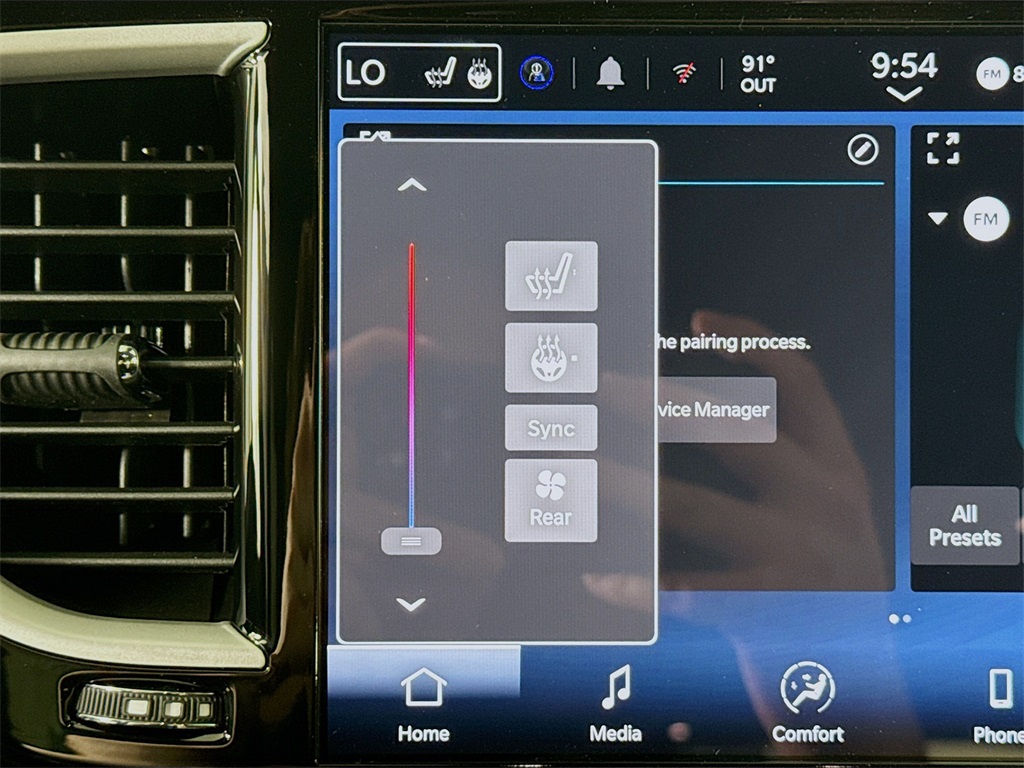 2026 Chrysler Pacifica photo 15