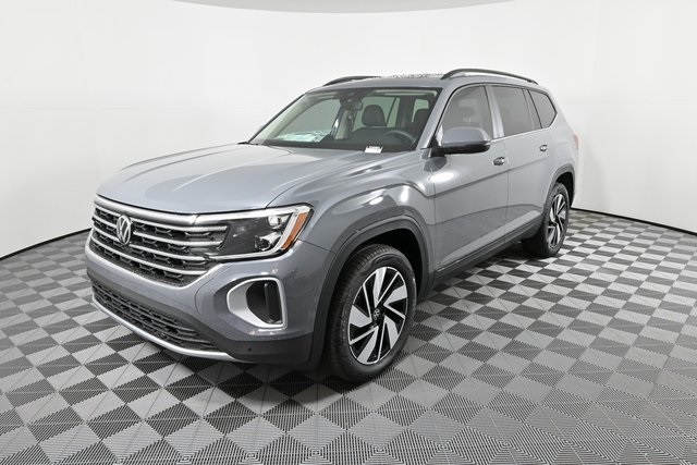 2025 Volkswagen Atlas SE Technology photo 2