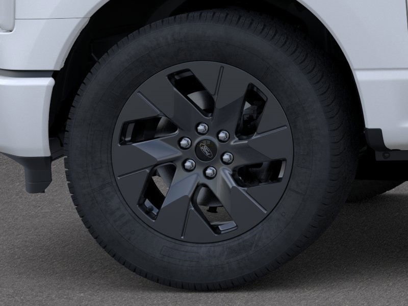 2025 Ford F-150 Lightning Lariat photo 19