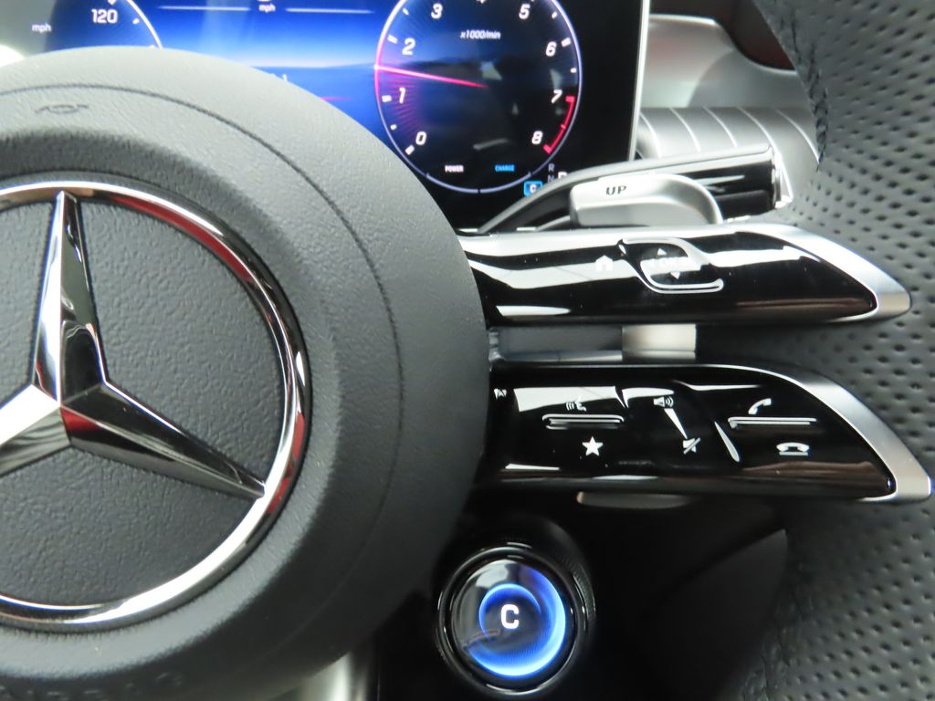2026 Mercedes Benz GLC 43 AMG 4MATIC photo 11