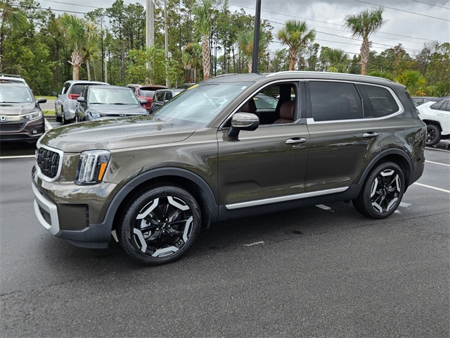 2024 Kia Telluride EX X-Line photo 2
