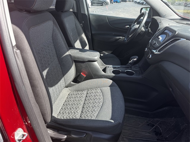 2023 Chevrolet Equinox LT photo 13