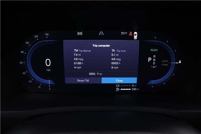 2025 Volvo XC90 T8 Plus photo 4