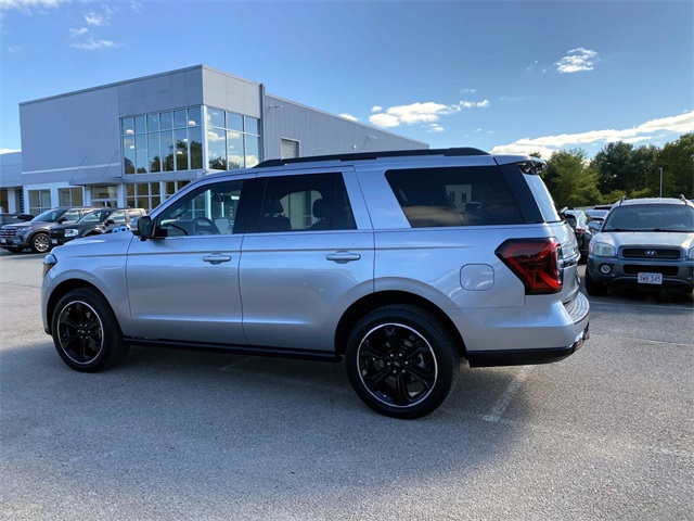 2023 Ford Expedition Limited photo 6