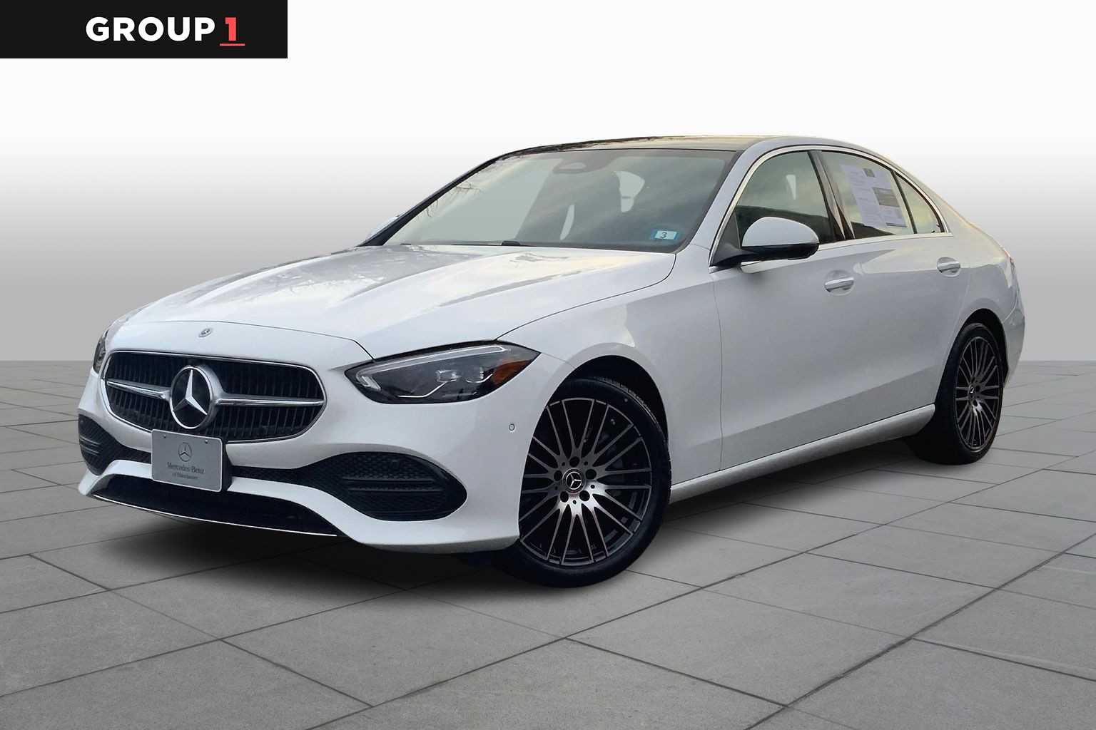 2025 Mercedes-Benz C-Class Sedan C 300's photo