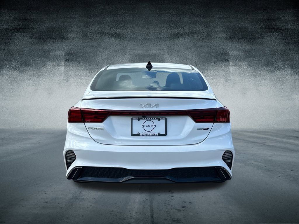 2023 Kia Forte GT-Line photo 3