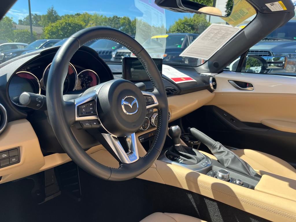 2024 Mazda MX-5 Miata Miata RF Grand Touring photo 12