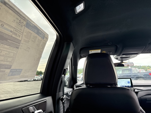 2025 Ford Escape ST-Line photo 30