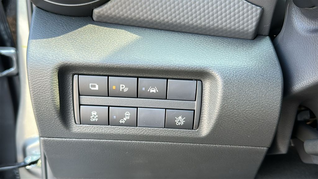 2025 Nissan Kicks Play S photo 11