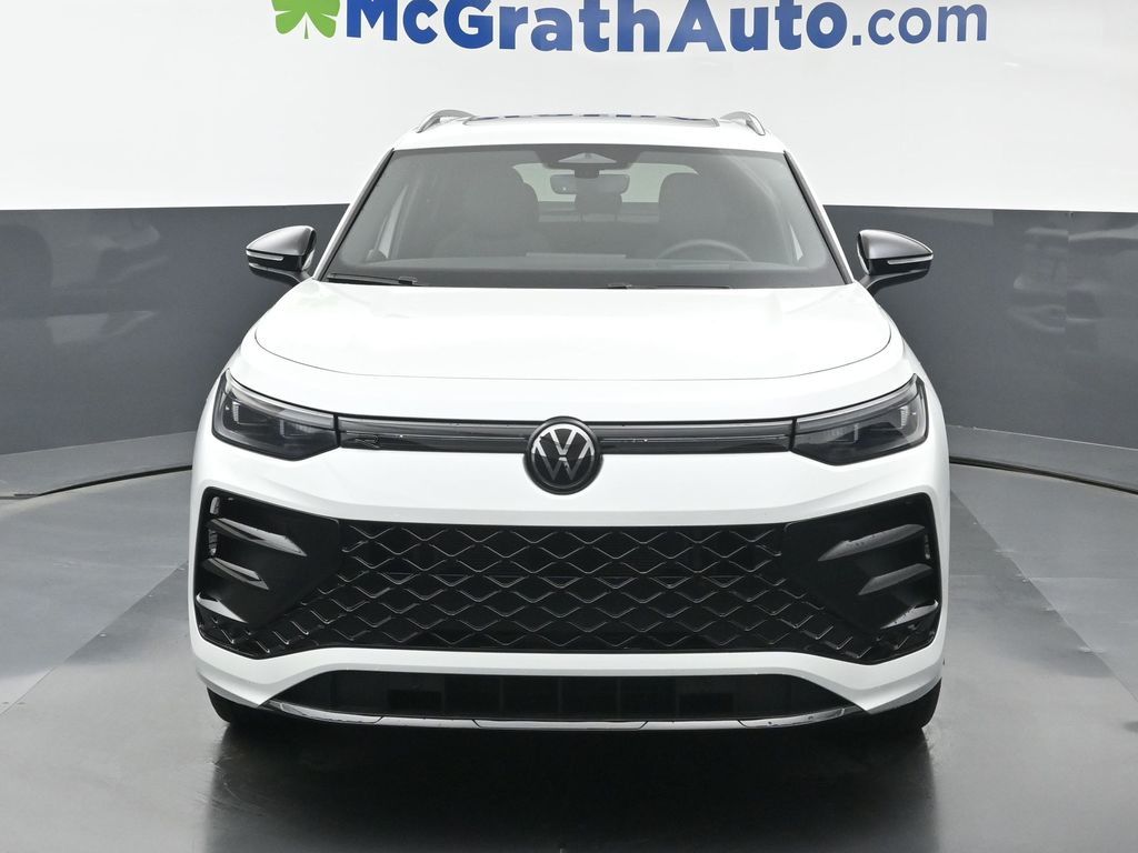 2025 Volkswagen Tiguan SE R-Line Black photo 2