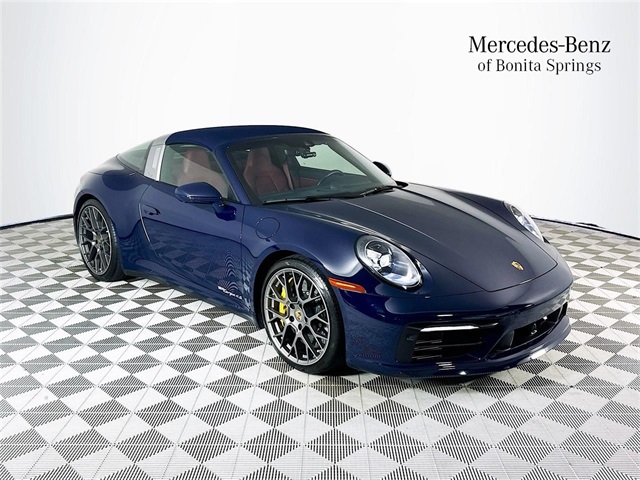 2022 Porsche 911 GTS's photo