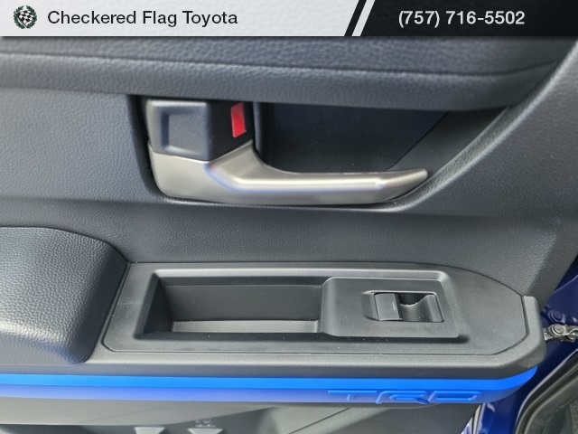 2025 Toyota Tacoma TRD Off-Road photo 37
