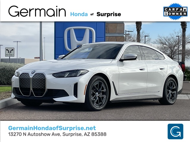 2025 BMW i4 40's photo