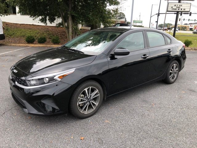 2023 Kia Forte LXS photo 7
