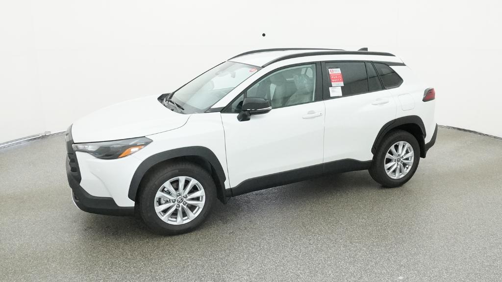 2026 Toyota Corolla Cross LE photo 7