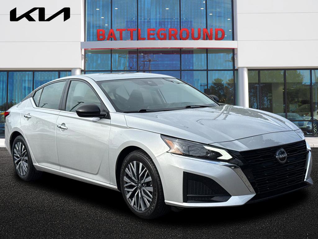 2024 Nissan Altima SV