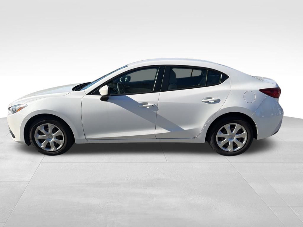 2016 Mazda Mazda3 i Sport photo 2