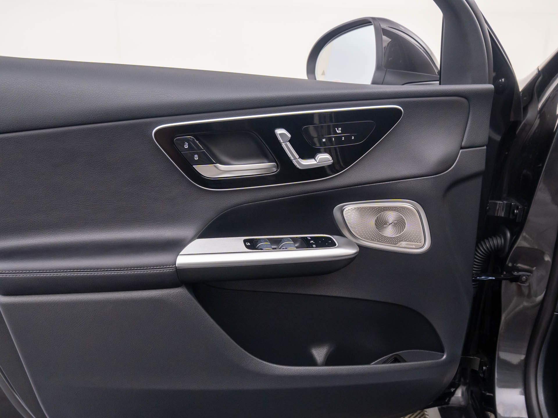 2026 Mercedes Benz GLC 350e 4MATIC photo 12