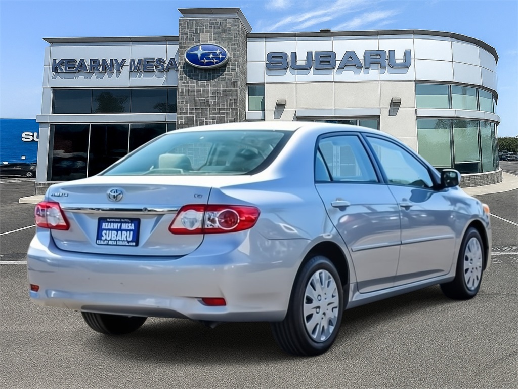 2012 Toyota Corolla LE photo 6