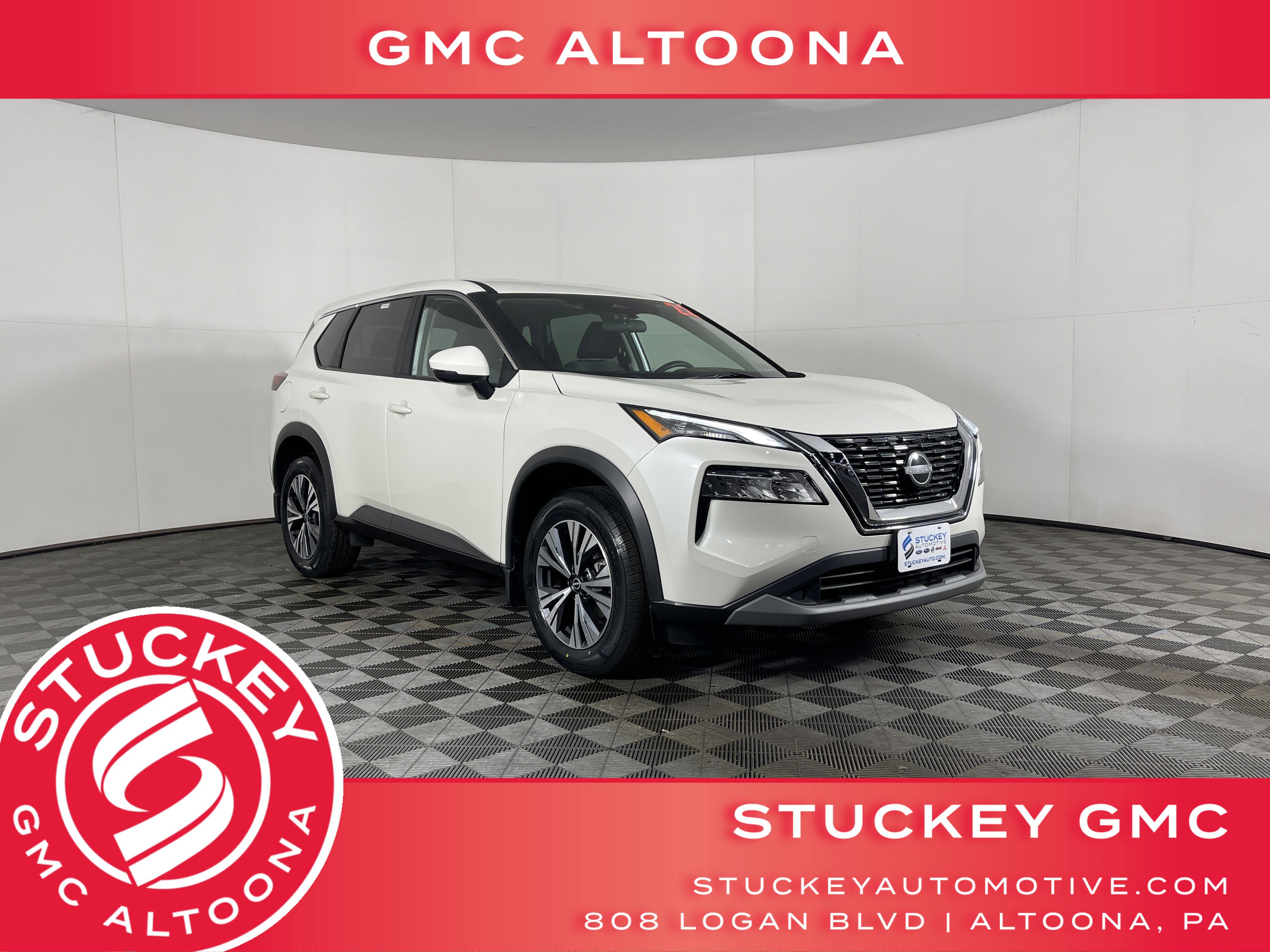 2022 Nissan Rogue SV's photo