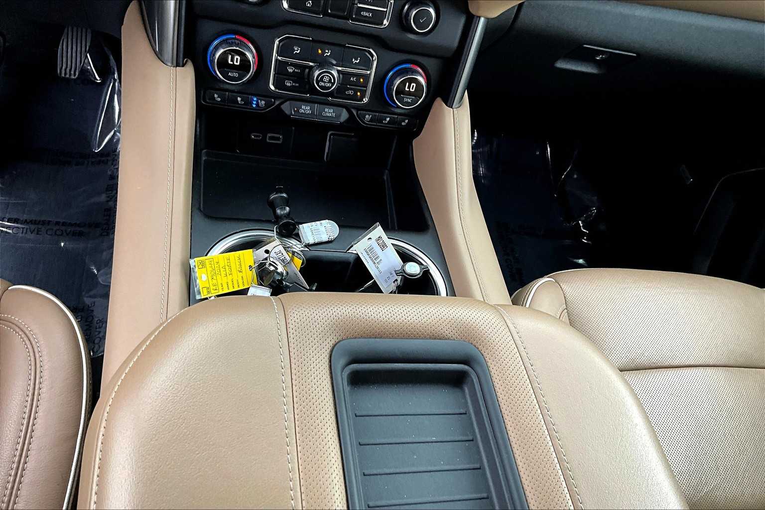 2021 Chevrolet Tahoe Premier photo 32