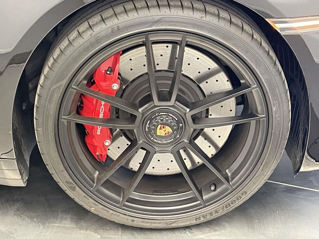 2023 Porsche 911 Targa 4 GTS photo 14