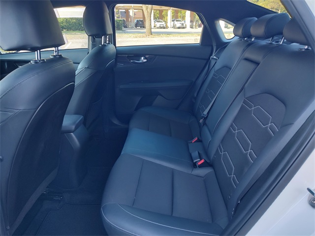 2021 Kia Forte GT-Line photo 28
