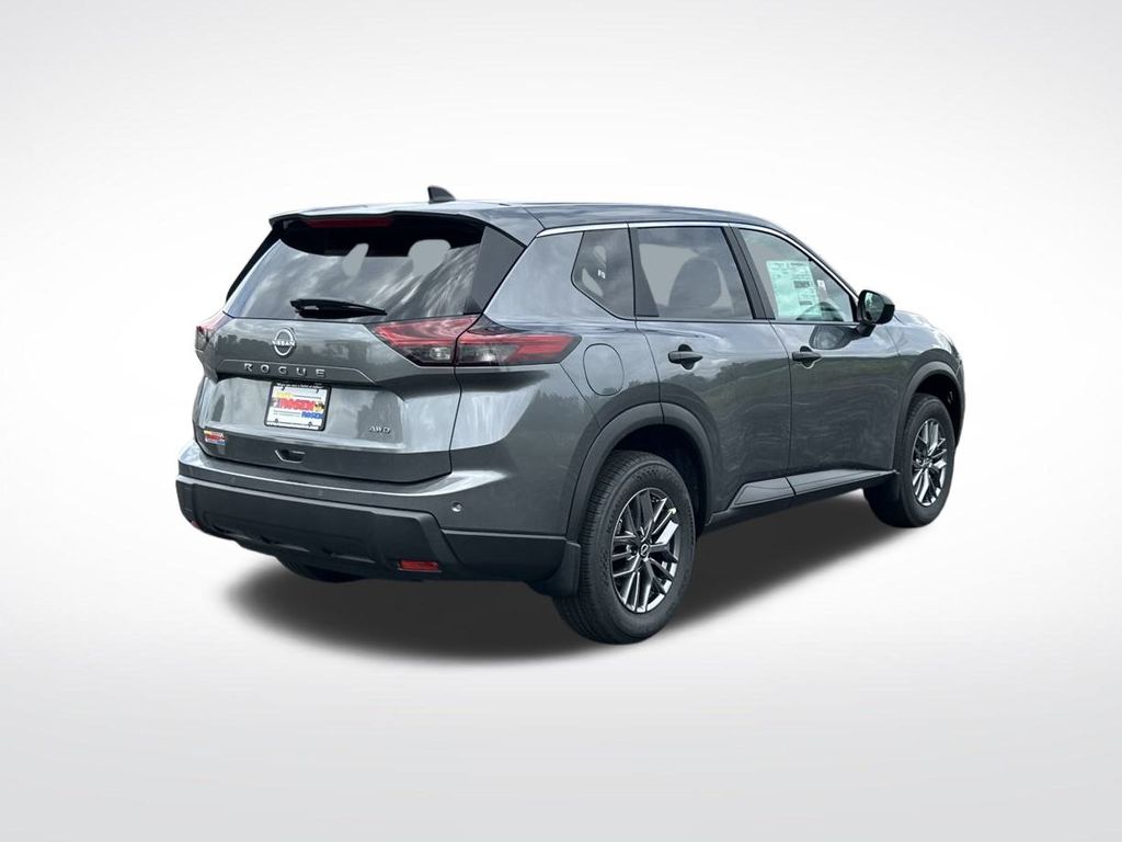 2026 Nissan Rogue S photo 5