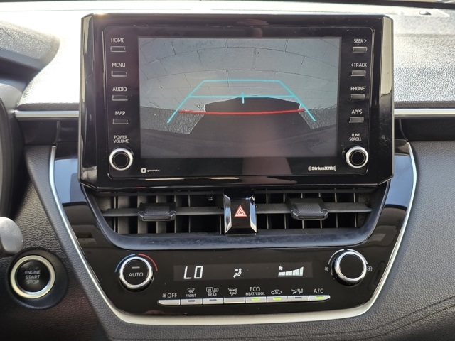 2022 Toyota Corolla Cross LE photo 18