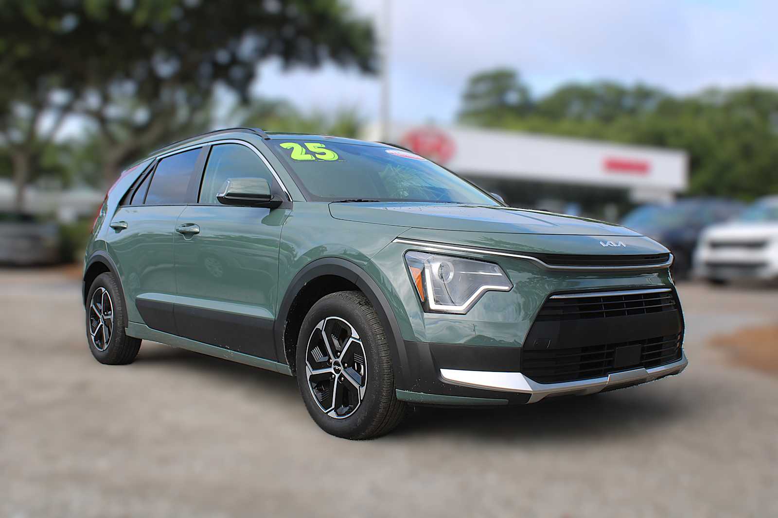2025 Kia Niro EX photo 2